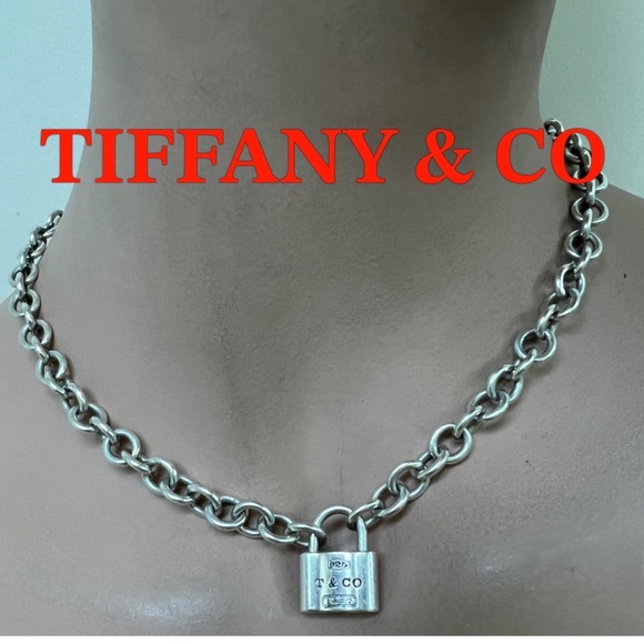 🔴Authentic TIFFANY & CO RARE Vintage Sterling Silver Padlock Link Necklace 🔴 - Picture 1 of 12